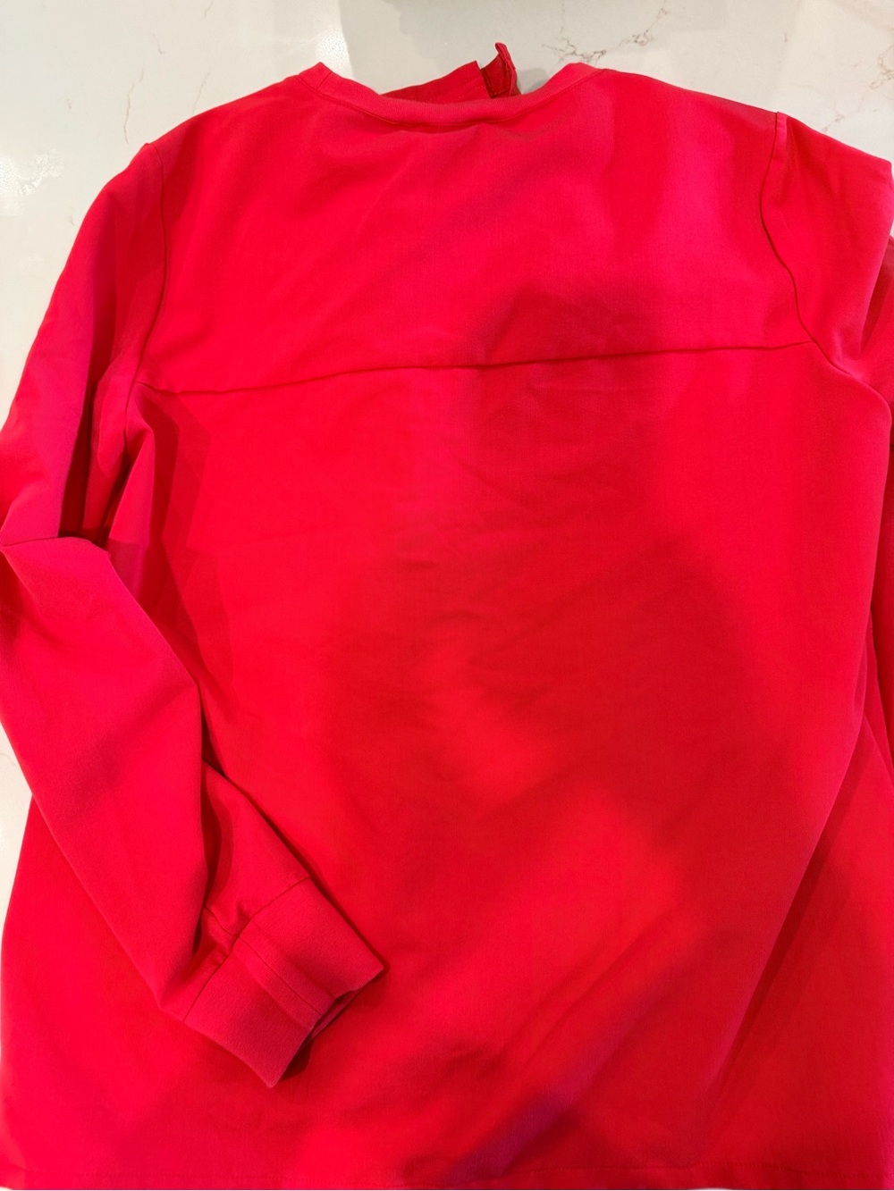 Figs Women's Scrub Top and Pants in Vibrant Hibiscus. Small top med pants - Picture 12 of 15